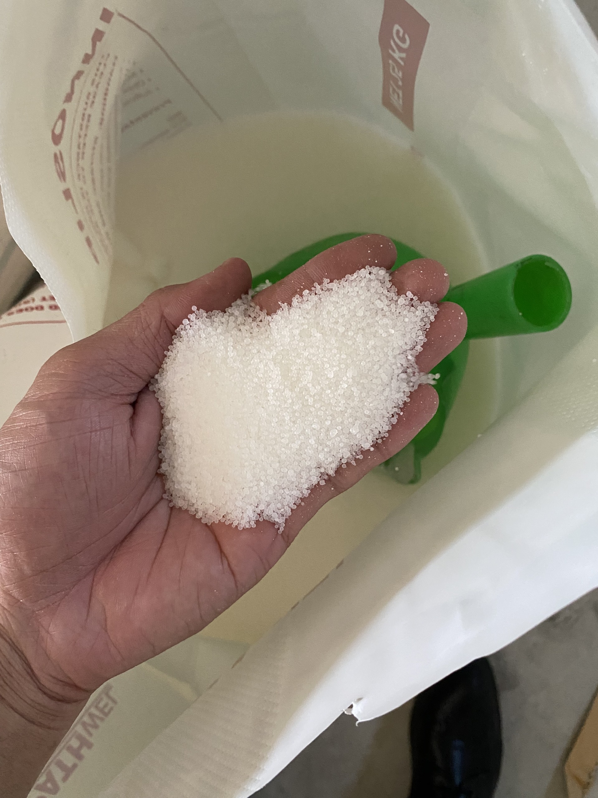Phụ gia tăng trơn Oleamide Microbead